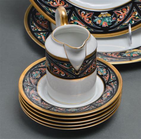 christian dior dinnerware.